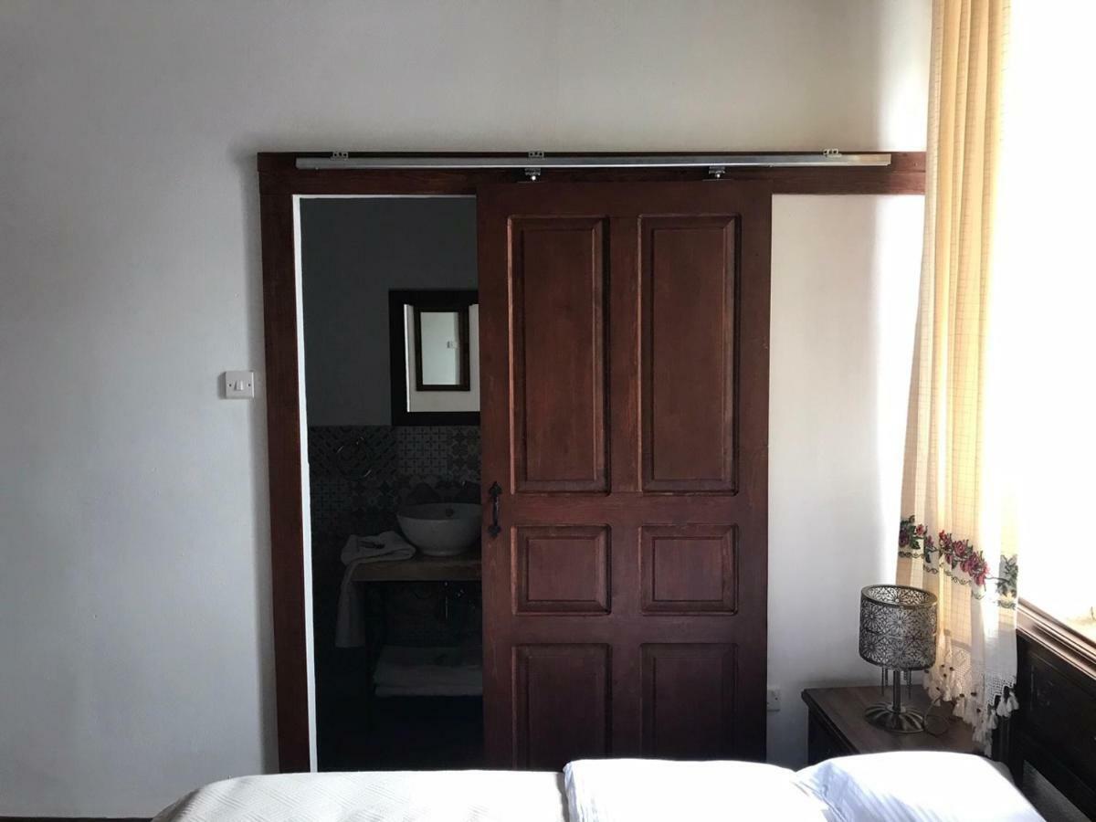 Palm Garden Guest House Nicosia Kültér fotó